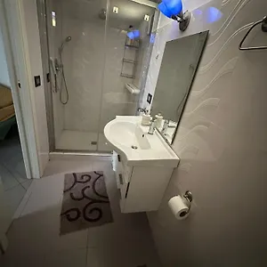 Casa Trinita , Nápoles Italia